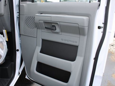 New 2026 Ford E-350 and Econoline 350 Super Duty w/ Power Equipment Group image 16