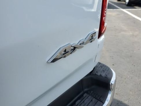 Used 2021 RAM 1500 Big Horn AWD/4WD image 35