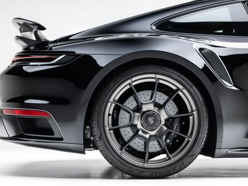 Used 2025 Porsche 911 Turbo S AWD/4WD image 33