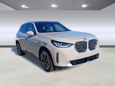 Used 2026 BMW X3 xDrive30 w/ Convenience Package image 6