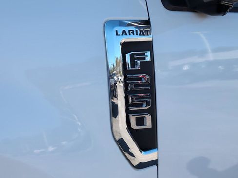 Used 2018 Ford F250 Lariat image 10