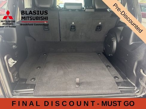 Used 2021 Jeep Wrangler Unlimited Sahara w/ Cold Weather Group AWD/4WD image 12