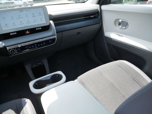 Used 2024 Hyundai Ioniq 5 SEL AWD/4WD image 11