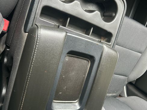 Used 2018 Chevrolet Silverado 1500 LT image 22