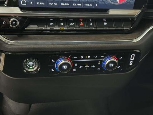 Certified 2024 GMC Sierra 1500 SLT image 31