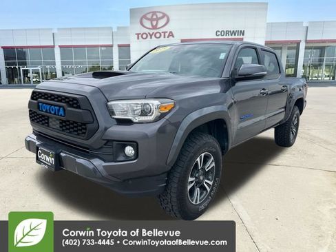 Used 2019 Toyota Tacoma TRD Sport w/ Technology Package AWD/4WD image 7