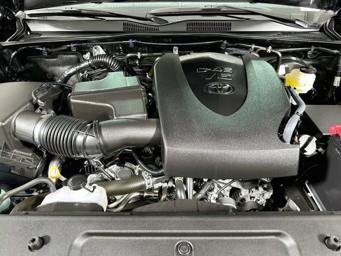 Used 2023 Toyota Tacoma SR5 w/ SX Package AWD/4WD image 19