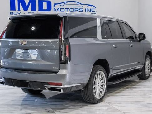 Used 2021 Cadillac Escalade ESV Premium Luxury AWD/4WD image 10