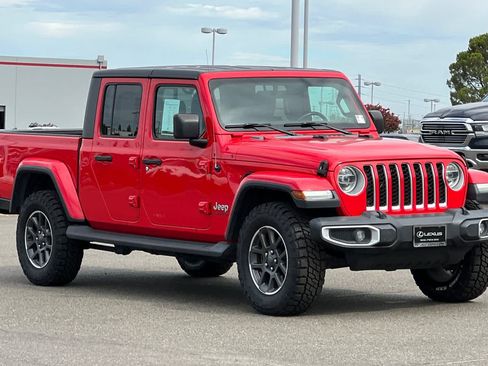Used 2020 Jeep Gladiator Overland AWD/4WD image 5