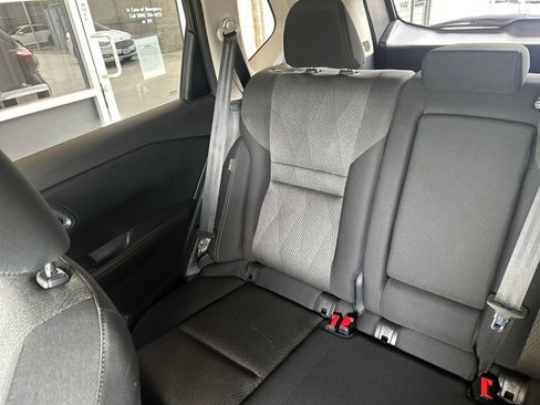 Used 2025 Nissan Rogue SV image 39