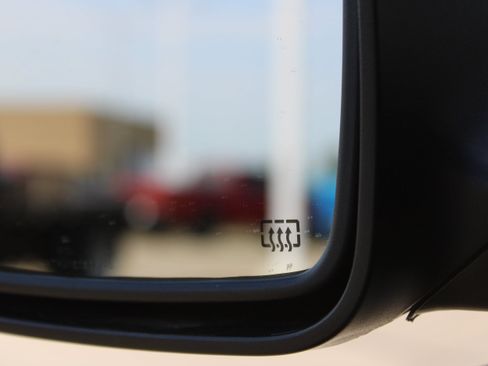 Used 2023 Chrysler 300 S w/ Comfort Group RWD image 13