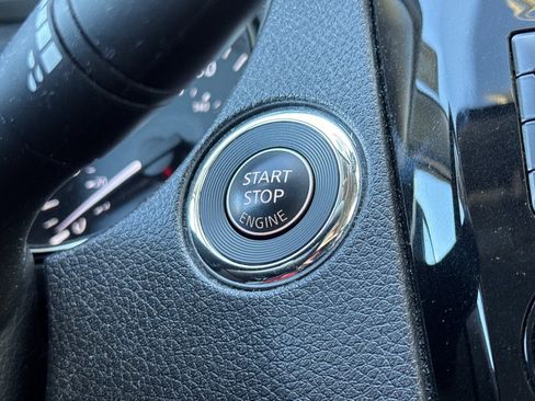 Used 2022 Nissan Rogue Sport SV w/ Technology Package AWD/4WD image 15