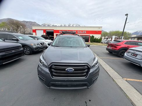 Used 2022 Subaru Ascent Onyx Edition image 9