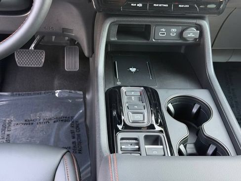 Certified 2025 Honda Pilot TrailSport image 22