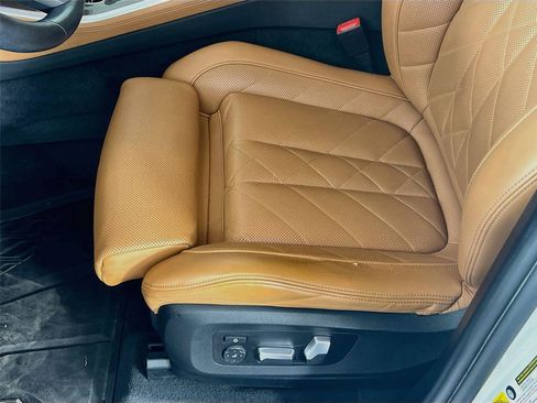 Used 2023 BMW X5 xDrive40i w/ M Sport Package AWD/4WD image 20