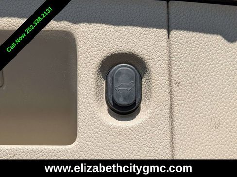 Used 2015 GMC Yukon Denali w/ Premium Package image 16