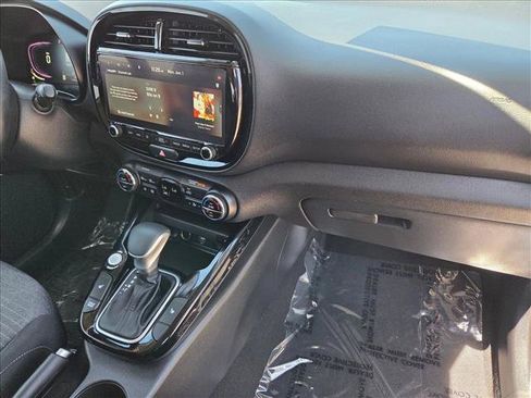 Used 2025 Kia Soul EX FWD image 21
