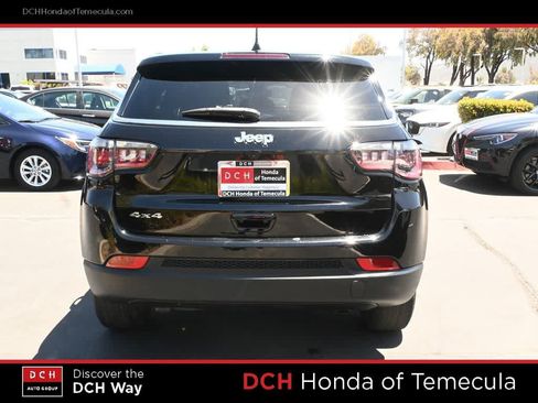 Used 2025 Jeep Compass Sport AWD/4WD image 6