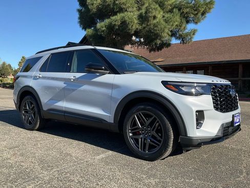 New 2026 Ford Explorer ST w/ Sun And Sound Package image 68