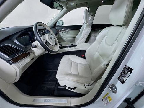 Used 2019 Volvo XC90 T6 Momentum w/ Advanced Package image 20