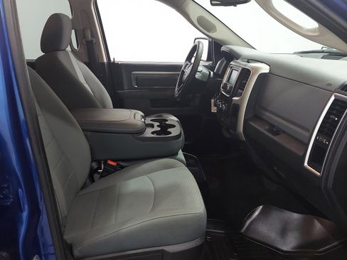 Used 2016 RAM 1500 Classic SLT AWD/4WD image 17