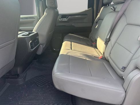 Used 2024 Chevrolet Silverado 1500 LTZ AWD/4WD image 18