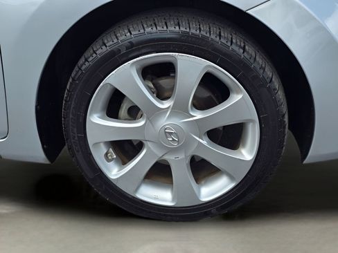 Used 2011 Hyundai Elantra Limited FWD image 22