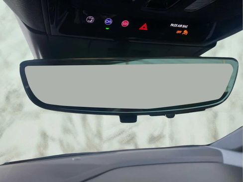 Used 2025 Cadillac Optiq Sport 1 w/ LPO, Floor Liner Package image 17