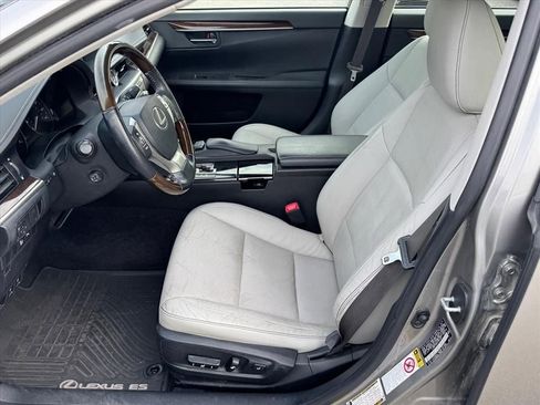 Used 2015 Lexus ES 350 w/ Luxury Package image 9