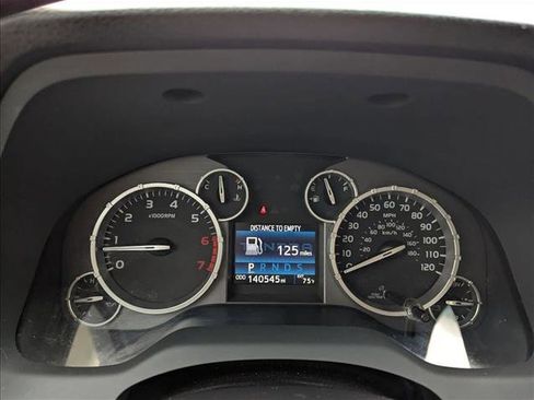 Used 2016 Toyota Tundra SR5 image 10