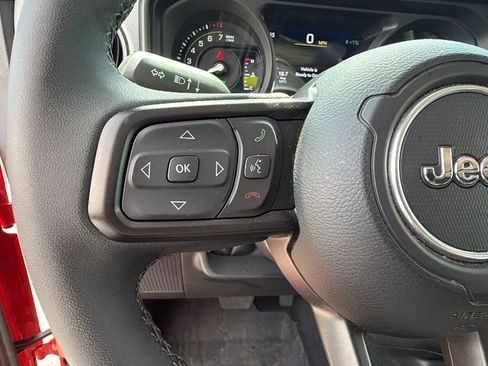 Used 2025 Jeep Wrangler Unlimited Sport S 4xe AWD/4WD image 26