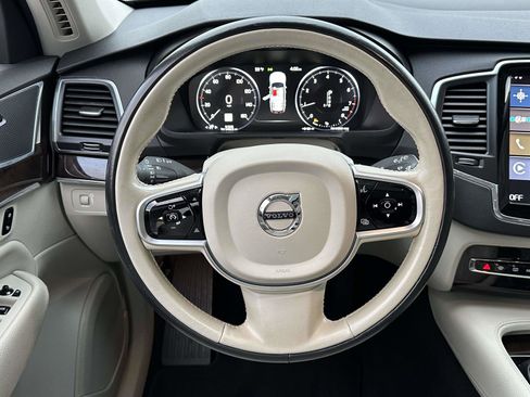Used 2019 Volvo XC90 T6 Momentum w/ Advanced Package image 15