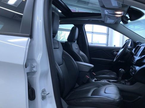 Used 2023 Jeep Cherokee Altitude Lux w/ Lux Elite Package image 22