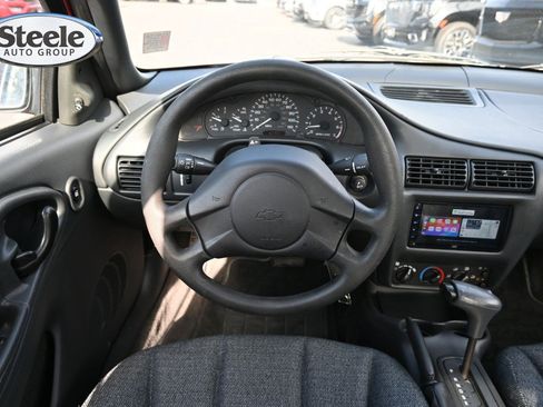 Used 2005 Chevrolet Cavalier Sedan w/ Preferred Equipment Group FWD image 9