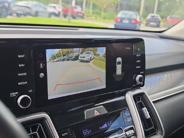 Certified 2023 Kia Sorento S FWD image 25