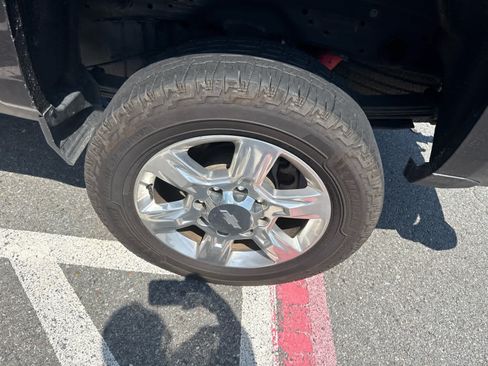 Used 2019 Chevrolet Silverado 2500 LTZ w/ Duramax Plus Package AWD/4WD image 5
