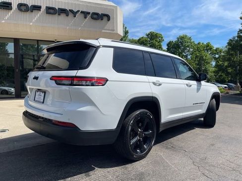 Used 2025 Jeep Grand Cherokee L Altitude AWD/4WD image 3