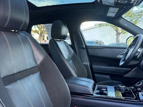 Used 2018 Land Rover Range Rover Velar R-Dynamic SE image 31