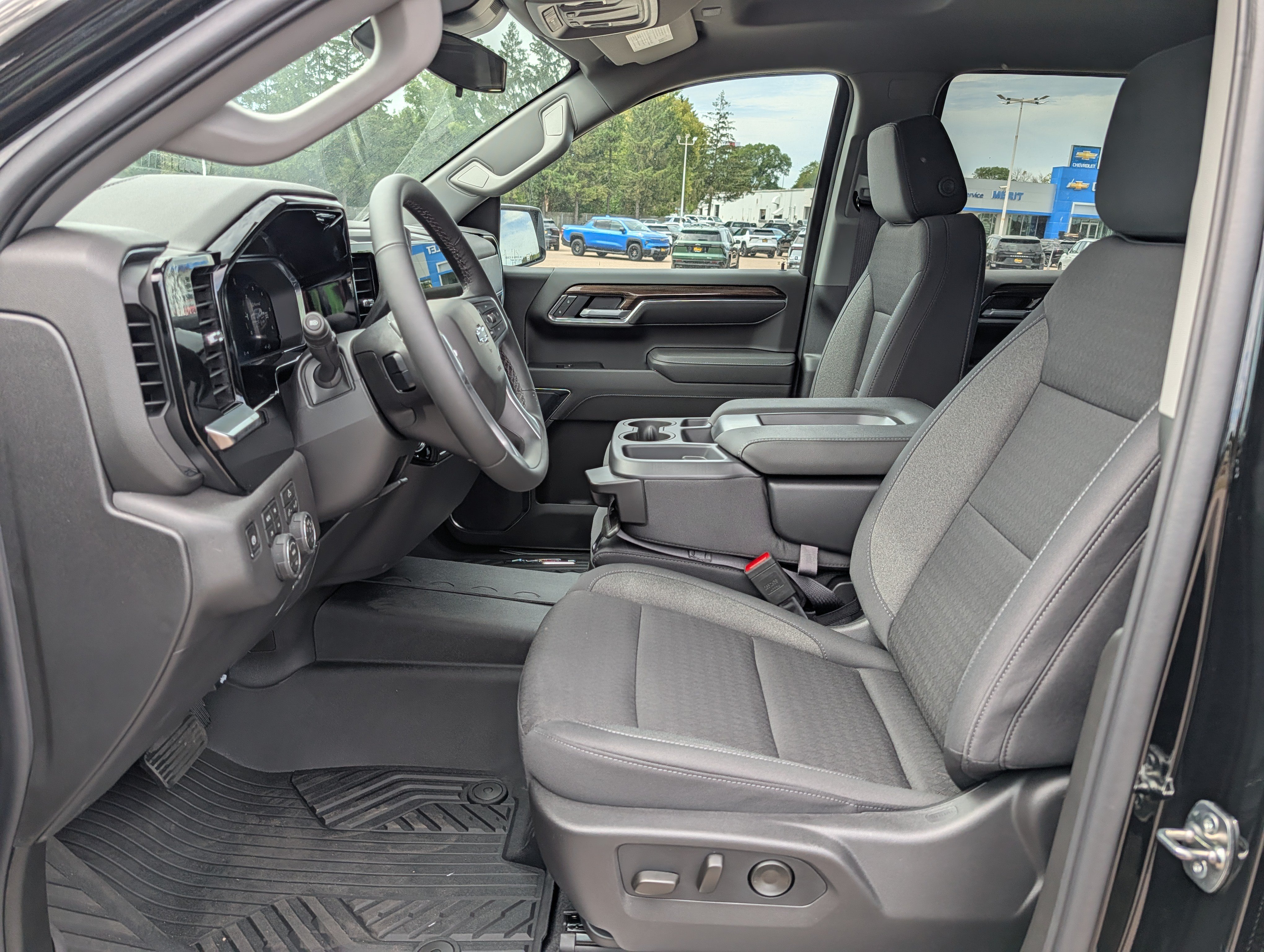 New 2026 Chevrolet Silverado 1500 RST AWD/4WD image 8