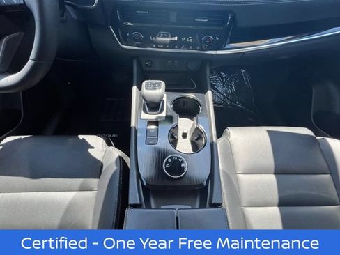 Certified 2025 Nissan Rogue SL AWD/4WD image 3