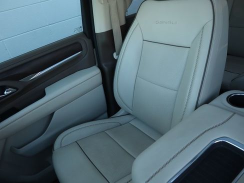 Certified 2023 GMC Yukon Denali w/ Max Trailering Package image 31