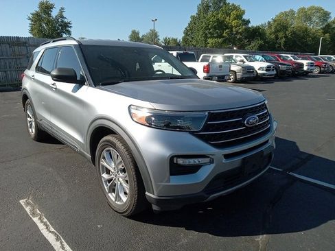 Used 2020 Ford Explorer XLT w/ Equipment Group 202A image 1