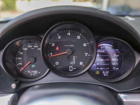 Certified 2017 Porsche 718 Boxster image 18