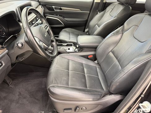 Used 2022 Kia Telluride EX w/ EX Premium Package FWD image 5
