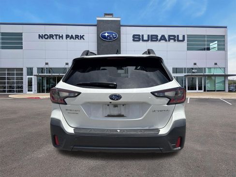 Used 2020 Subaru Outback Premium AWD/4WD image 4