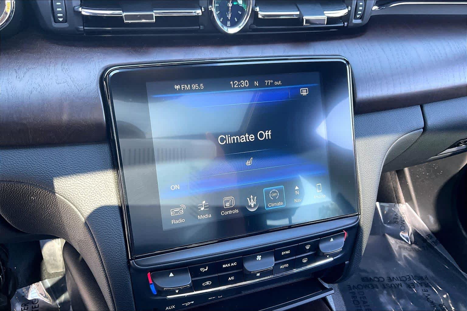 Used 2017 Maserati Quattroporte S RWD image 36