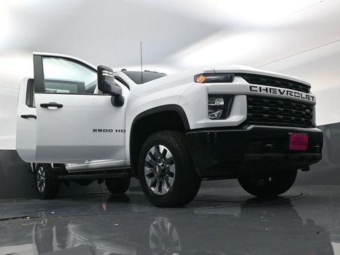 Used 2023 Chevrolet Silverado 2500 Custom w/ Custom Convenience Package AWD/4WD image 26