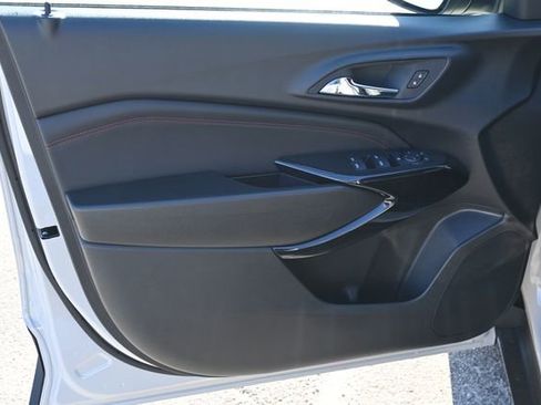 New 2026 Chevrolet Trax RS w/ Sunroof Package image 10