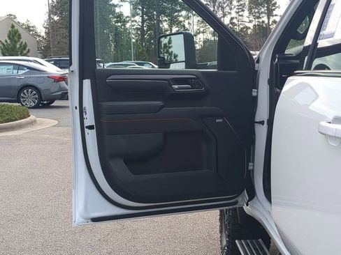 Certified 2025 GMC Sierra 2500 AT4 w/ AT4 Premium Plus Package image 19