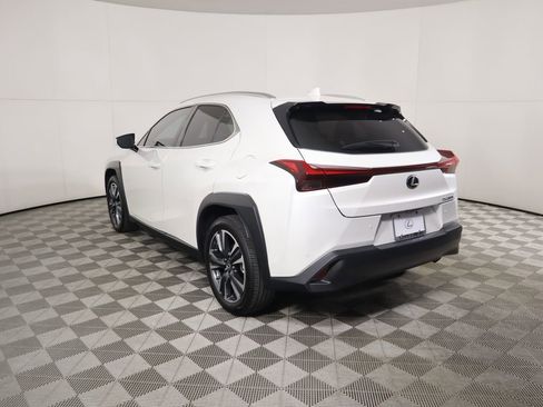 Certified 2024 Lexus UX 250h FWD image 7